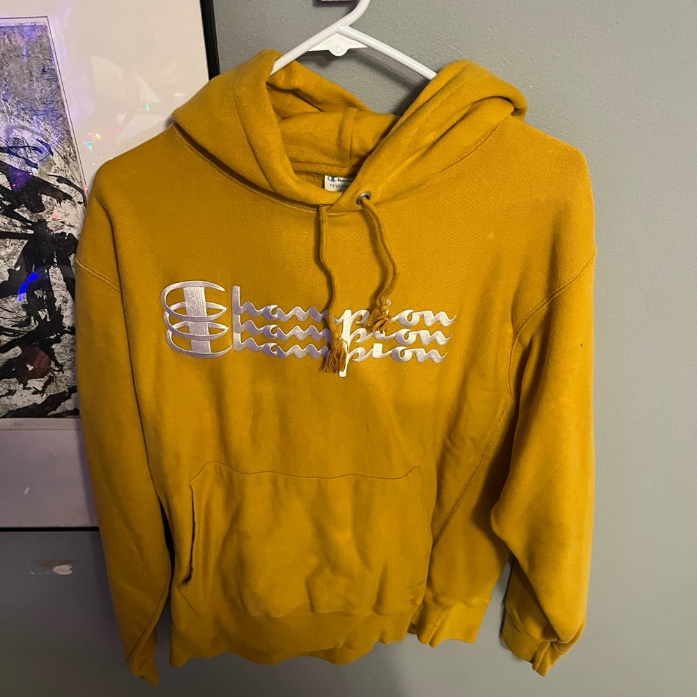 CHAMPION EXCLUSIVE TRIPPLE SCRIPT REVERSE HOODIE ***rare